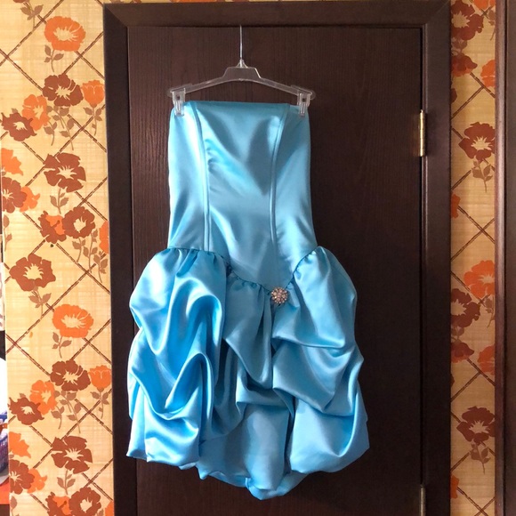 Cocktail Dress - Picture 1 of 2